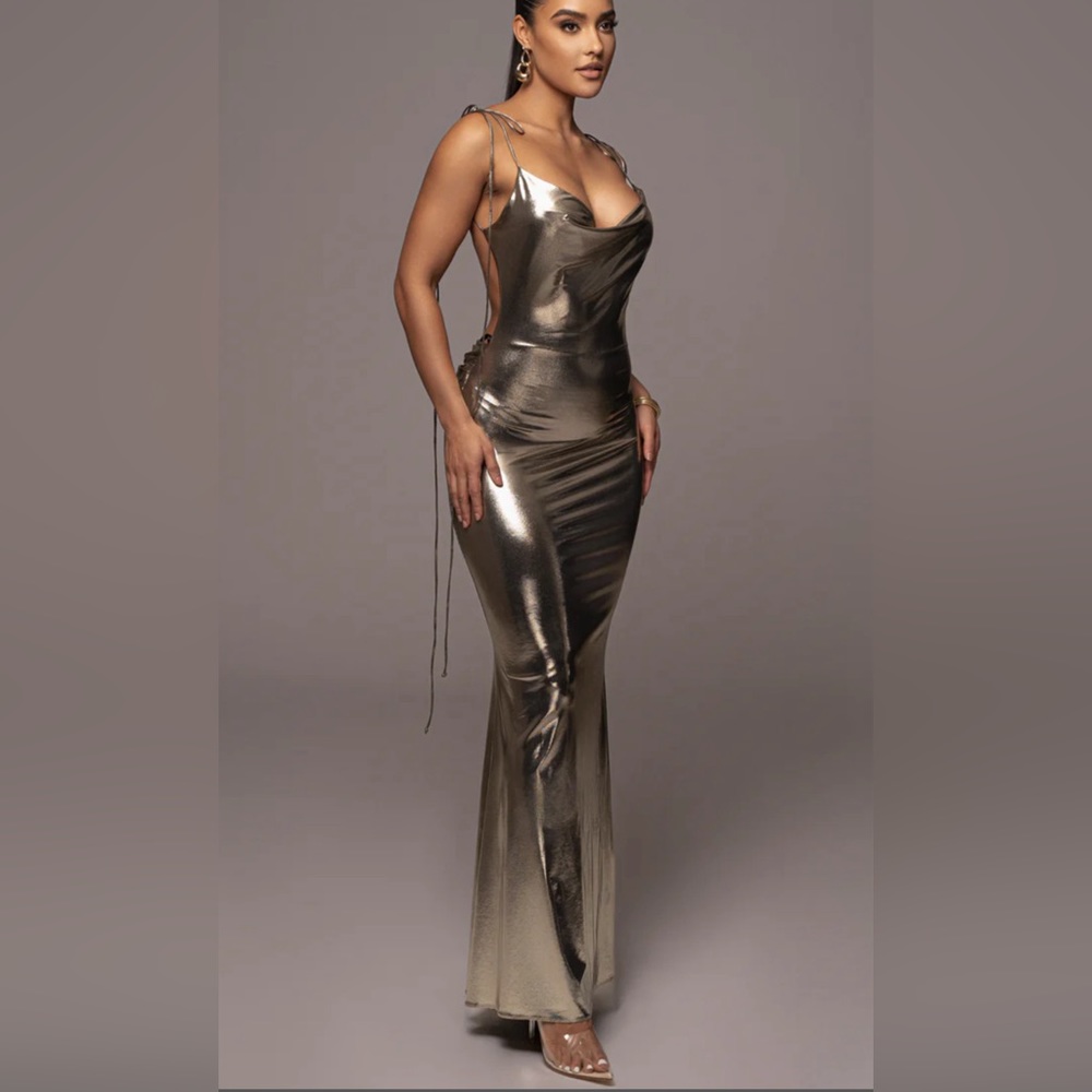 LIGHT GOLD HEART OF GOLD MAXI DRESS